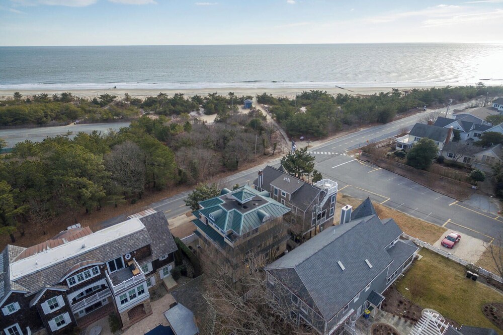 Surf Avenue 48