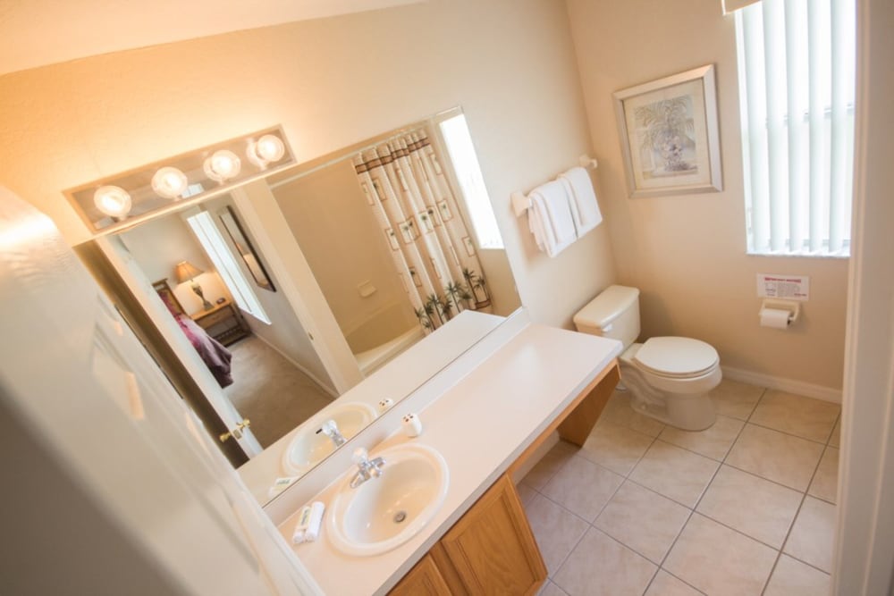 Maria's Regal Palms Resort Townhouse
