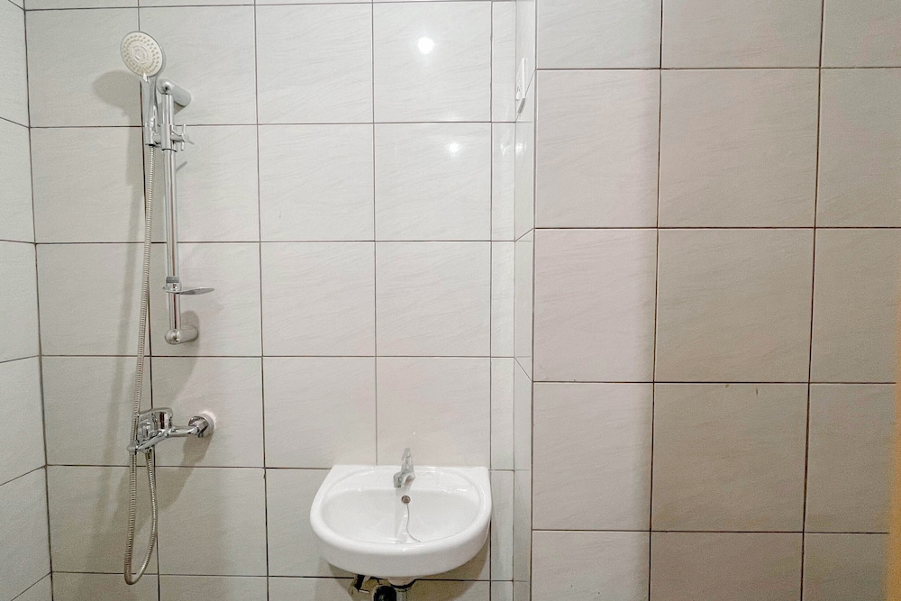 Good Deal Studio Room (No Kitchen) Apartment Bandaraya - Tallasa City Makassar