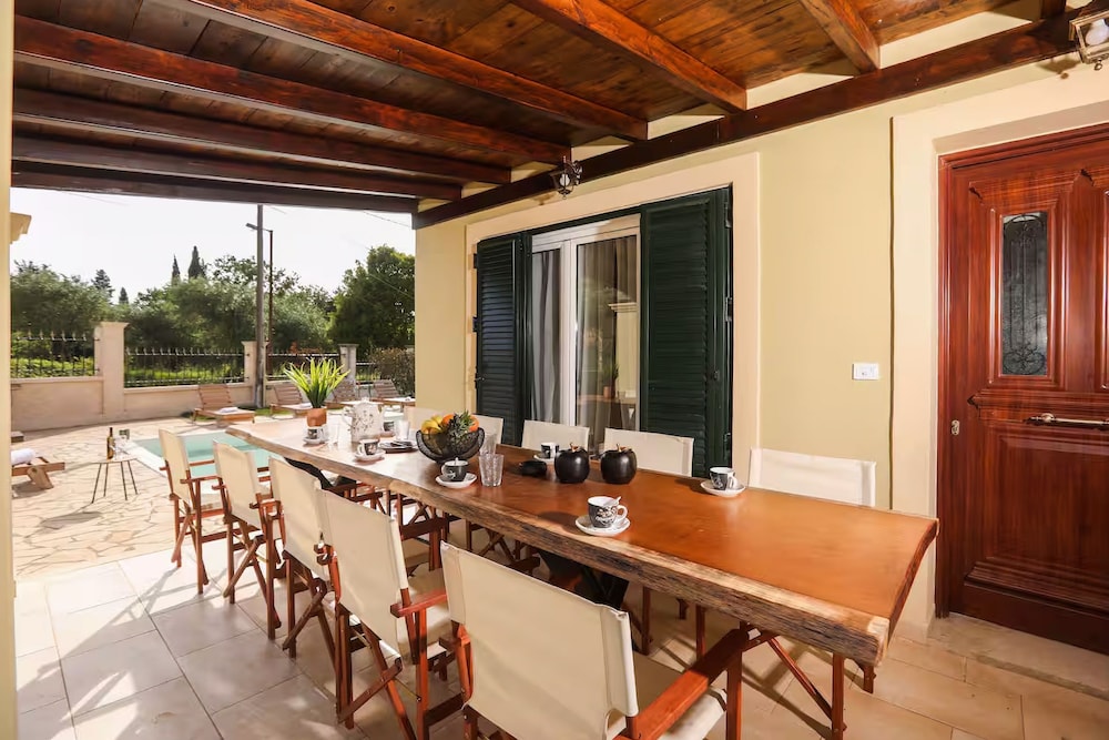 Elite Villa Ena in Ano Korakiana