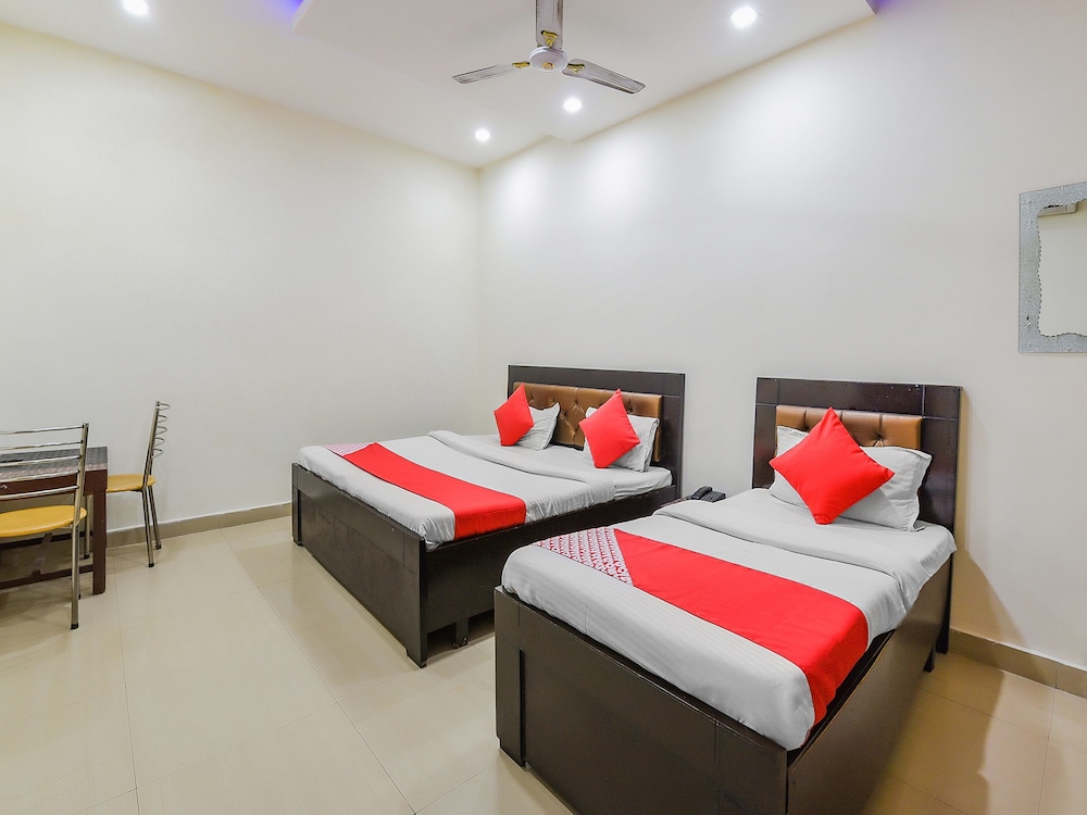 OYO 23599 Hotel Superstar view 5