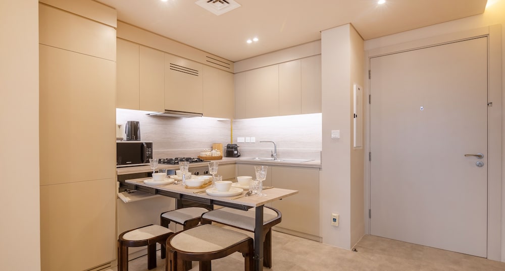 2BR Business Bay with top amenities