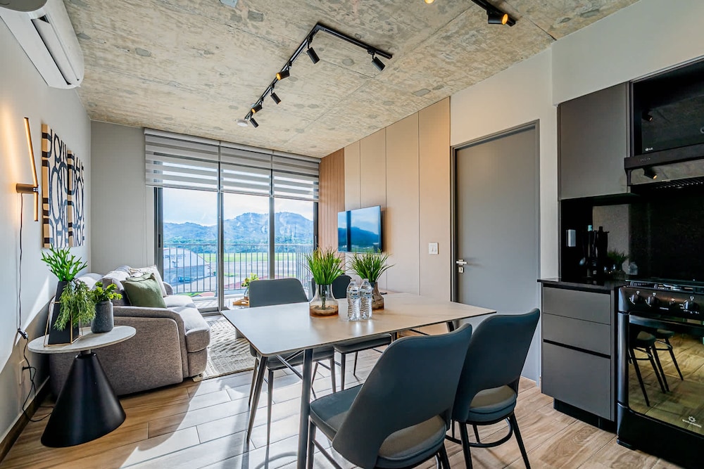 w Elegant 2BR Apartment in the Heart of Centriqo