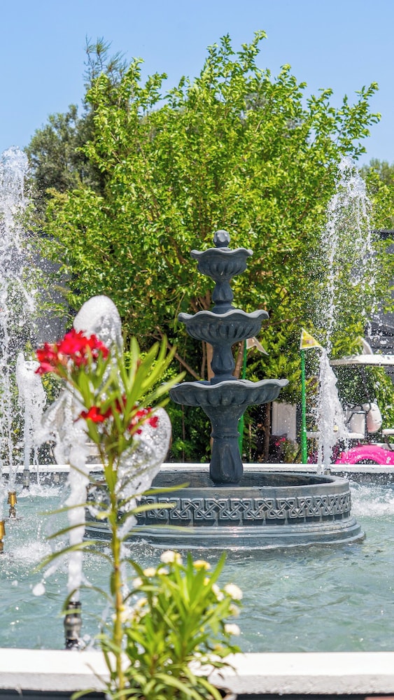 SİMLARDA AQUAPARK OTEL