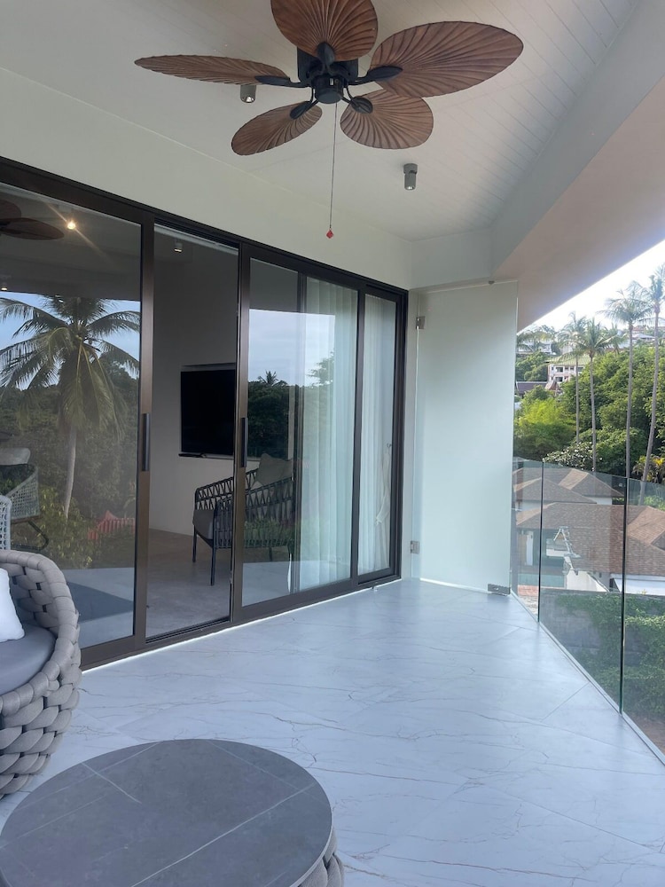 Beachside Residence