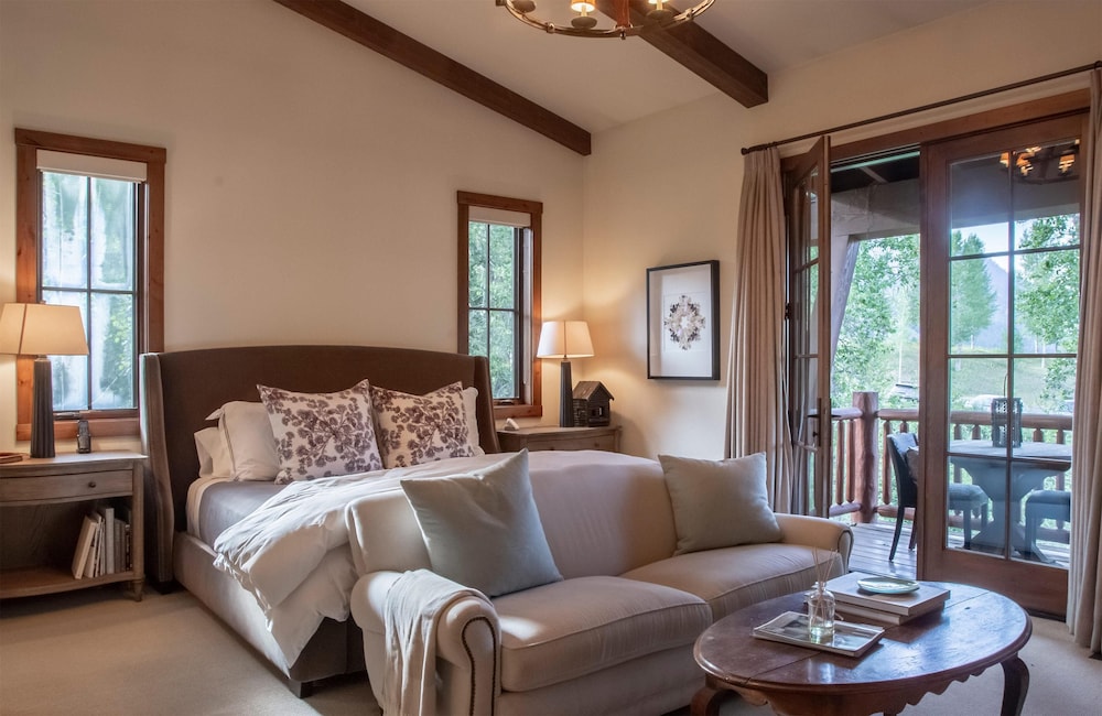 The Cabins At Snake River Sporting Club