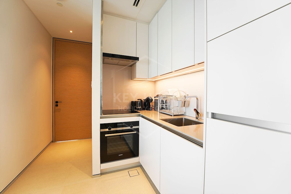 KeyHost - Address Beach Residences