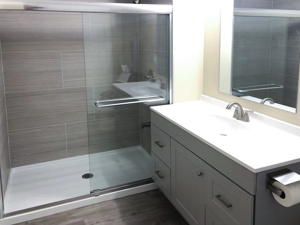 Fort Myers Vacations - Lazy Cuckoo Inn - Property Image 12