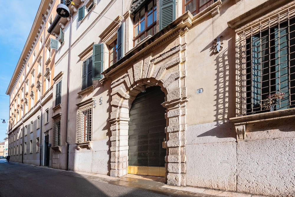 Residenza Lugo