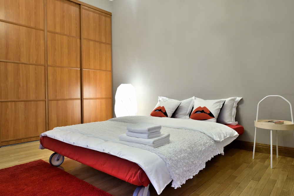 BELLE apartment on Italianskaya