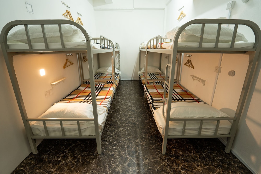 OSS Backpackers Hostel