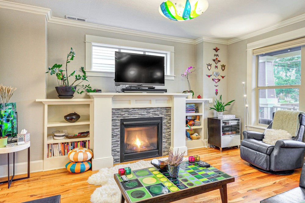 Cozy Modern Craftsman in North Portland