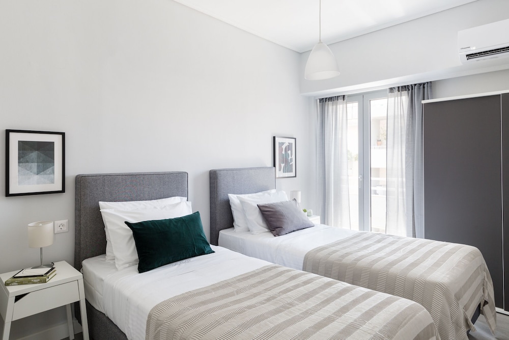 UPSTREET Minimal 2BD Apt-Lycabettus view photo 5