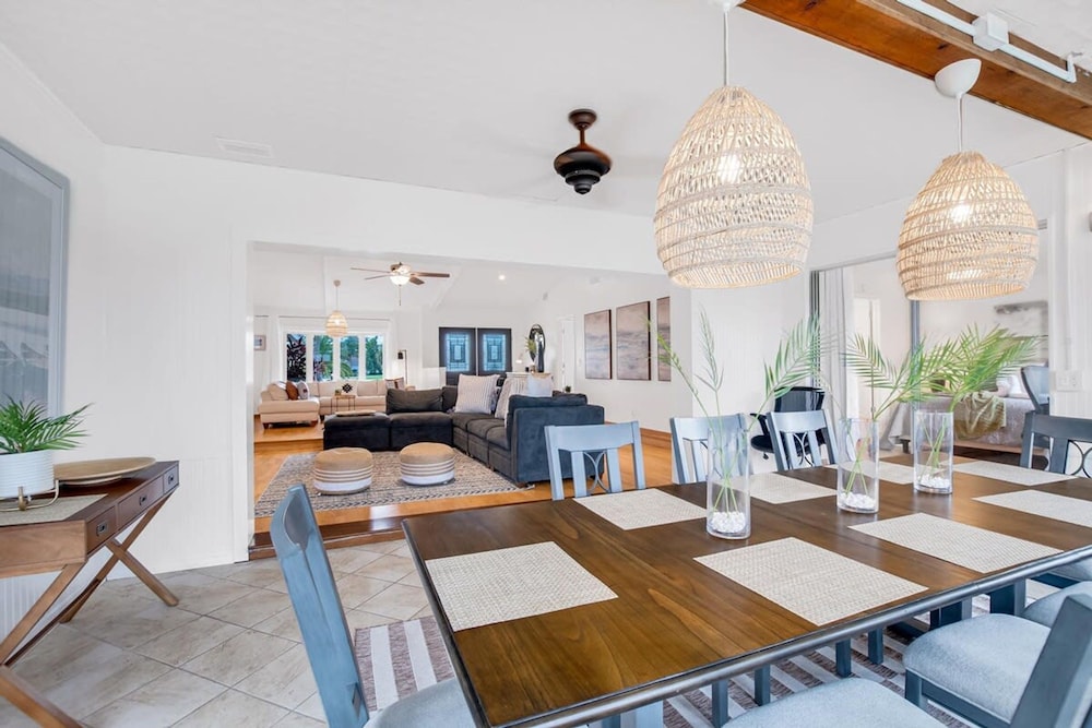 Saltwater Canal Home Heated Pool 3 2 2 Gorgeous Pets Welcome