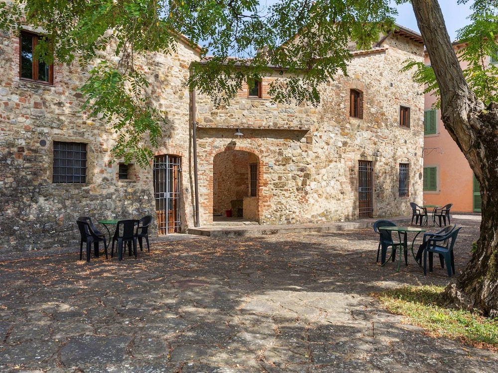 Apartment With Pool in Barberino Val D'elsa view 3