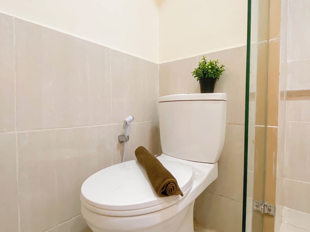 Modern Contemporary 2Br Apartment At Meikarta