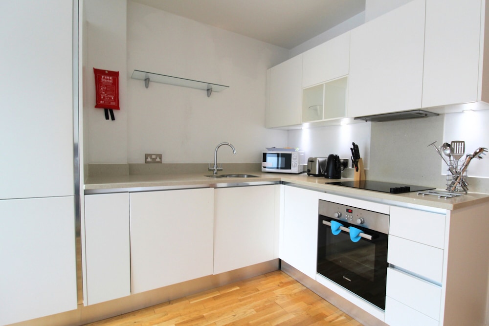 London Bridge – Tooley St by Viridian Apartments
