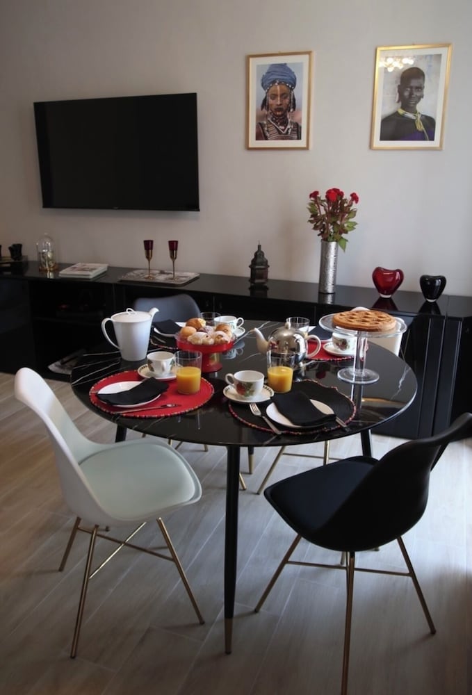 Calefati Gallery Luxury Apartment