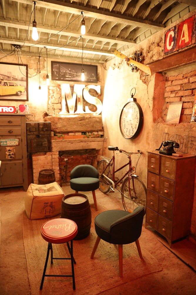 lounge