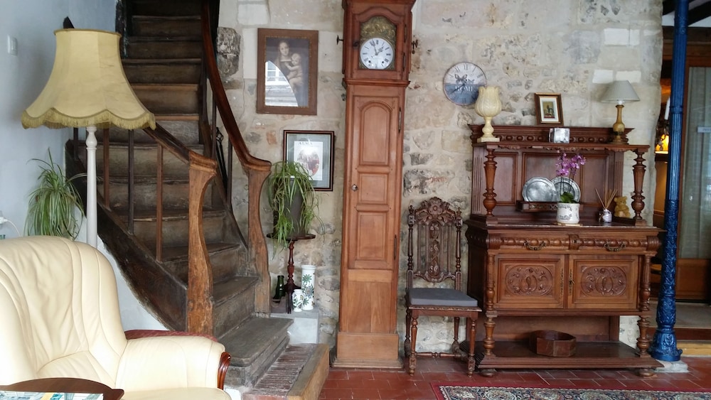 Les Trois Cheminees Chambre d'Hôtes photo 2