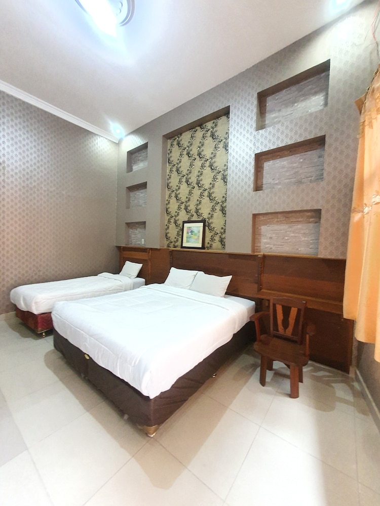 Hotel Bintang view 4