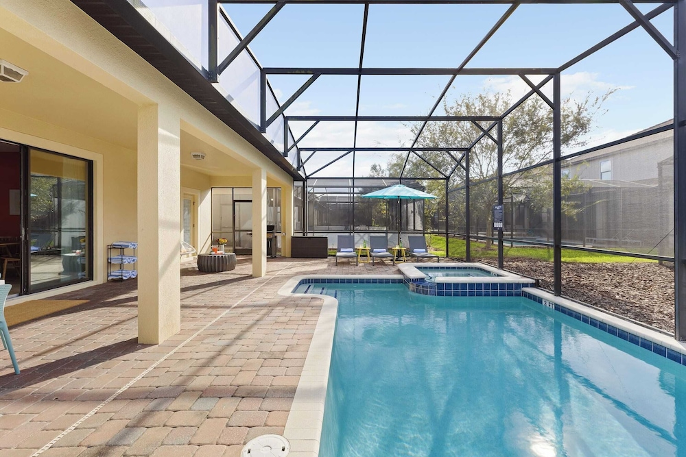 Sleeps 18! Family Retreat w/ Game Room, Pool, Resort Access Shadow Mountain