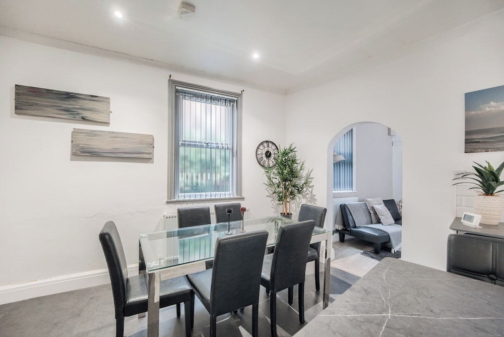 Sleeps7-pet&familyfriendly With Parking