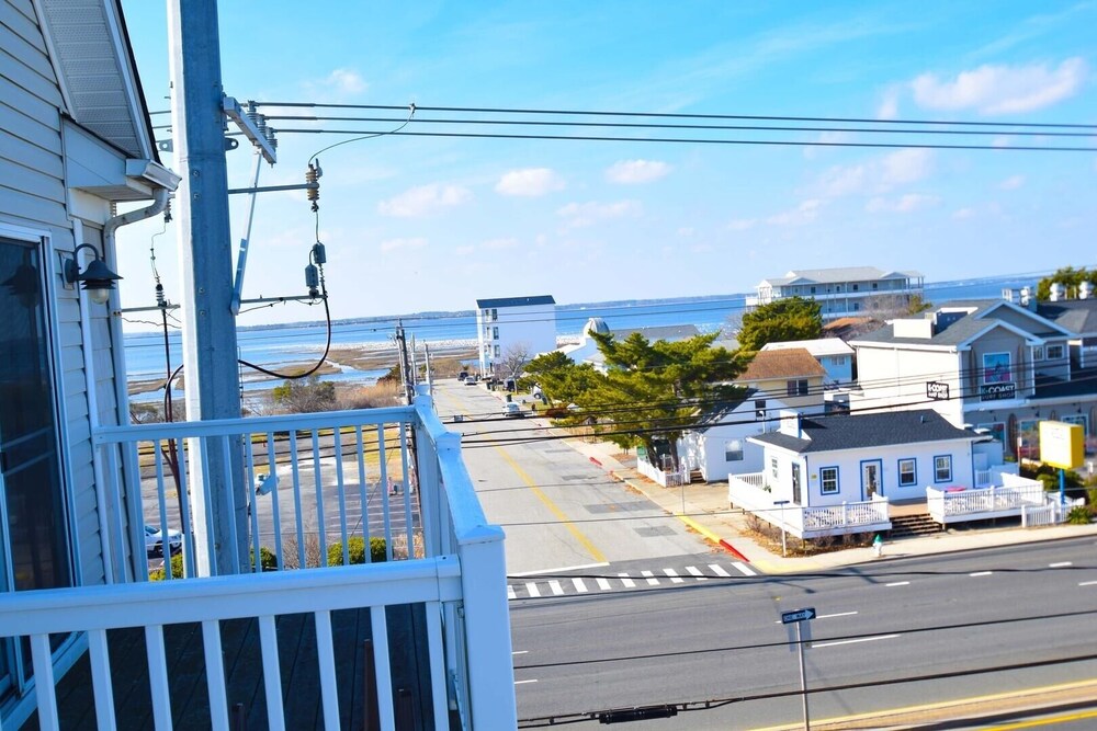 Bella Mar C 4 Bedroom Townhouse by RedAwning view 5