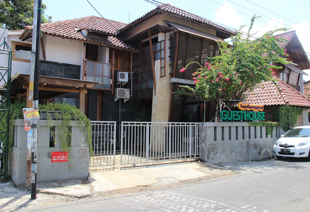 Tegal Panggung Inn