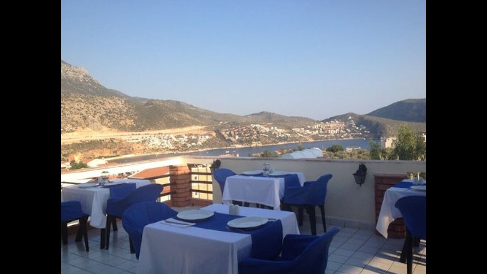 Lizo Hotel - Image 20