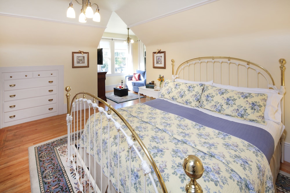 Pinschower Inn view 4