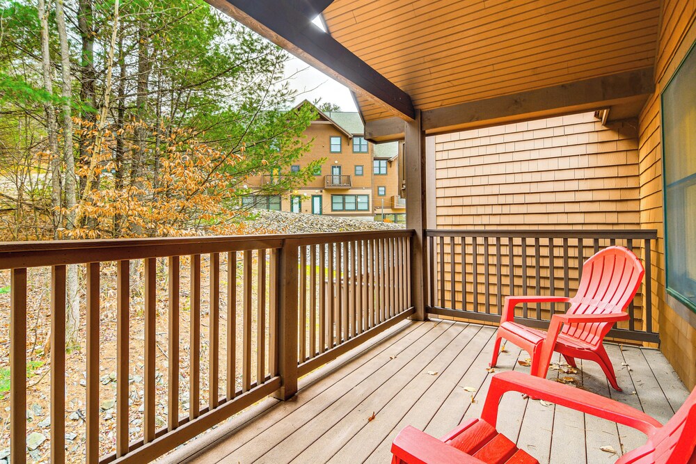 Ski-in/ski-out Condo at Pleasant Mountain!
