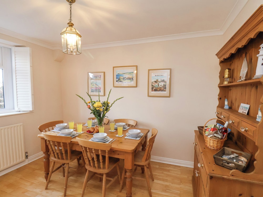 Maypole Cottage