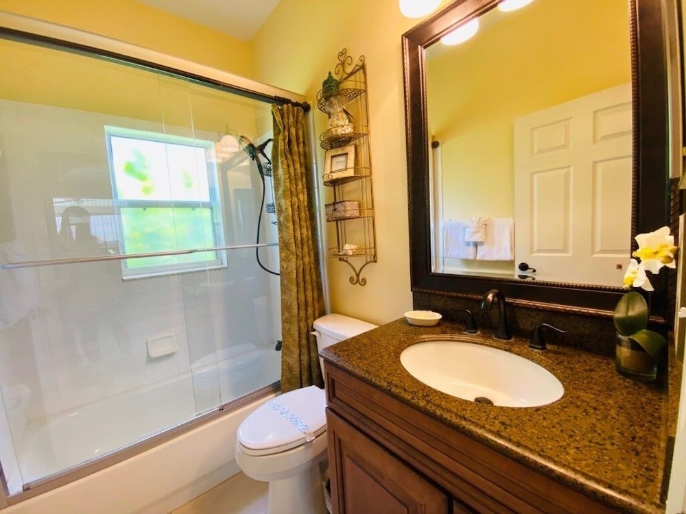 Southern Dunes Golf Views! 5 Bedroom Home by RedAwning