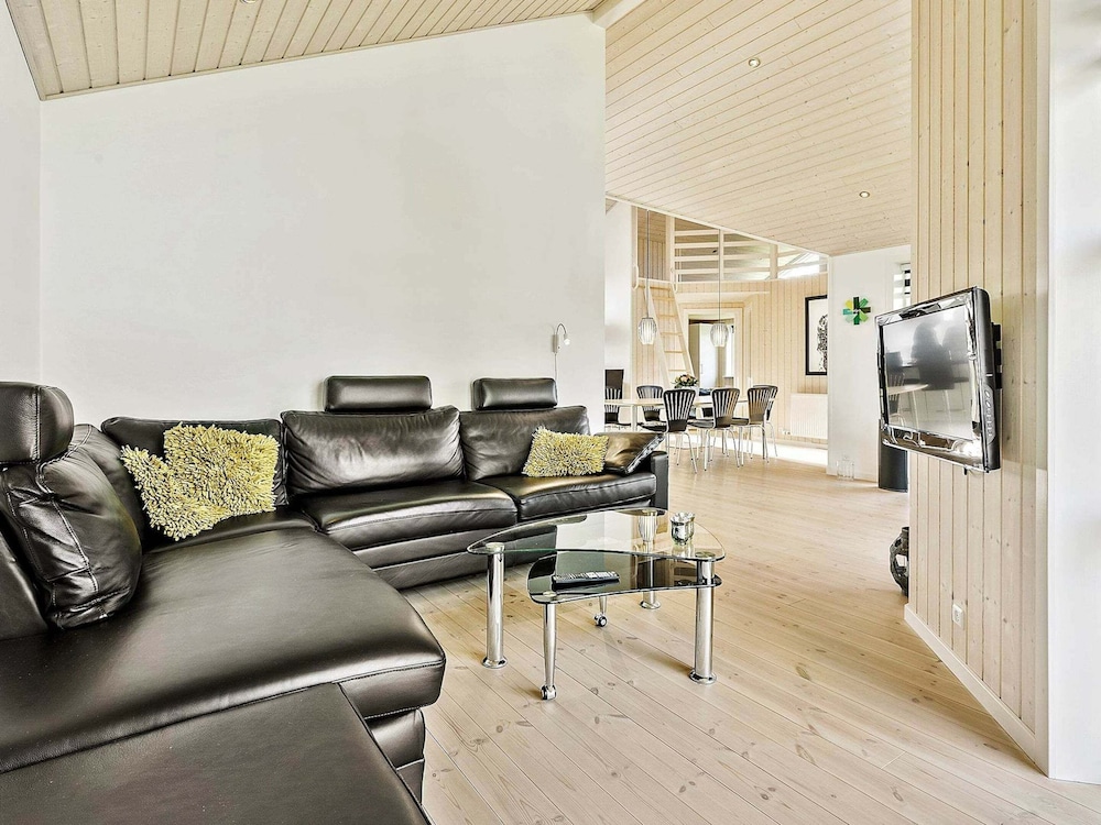 Luxury Retreat in Oster Hurup-by Traum view 4