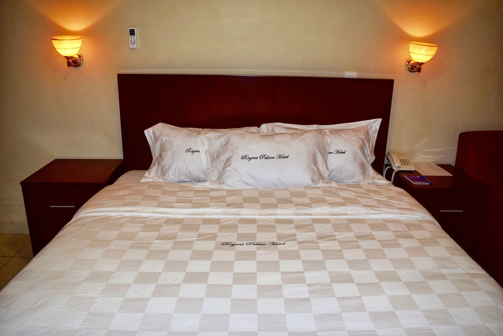 Regent Palace Hotel