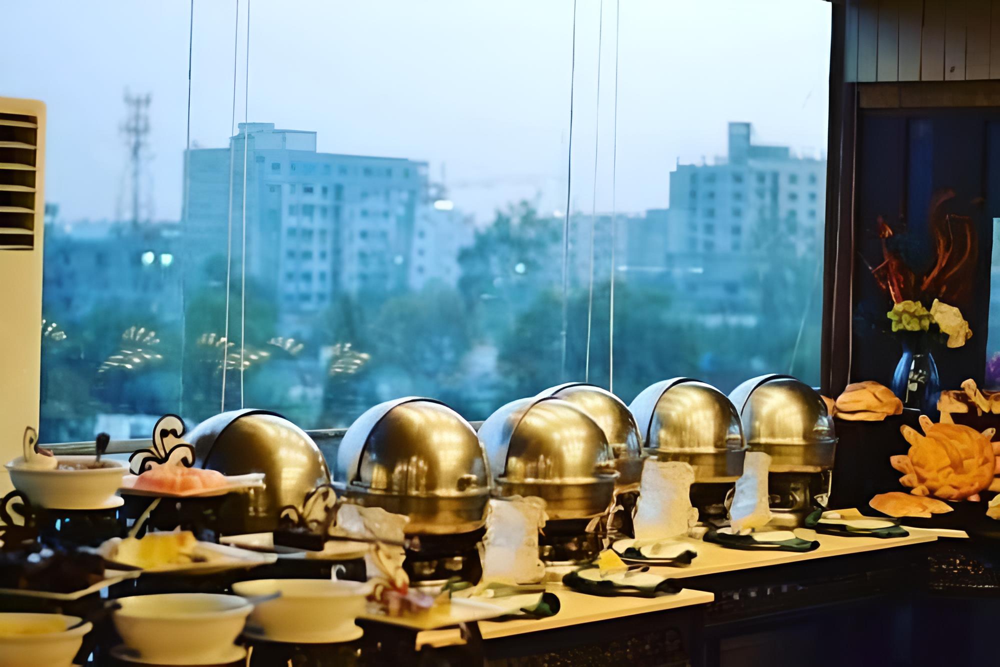 Maisonette Hotel & Resort - Lahore