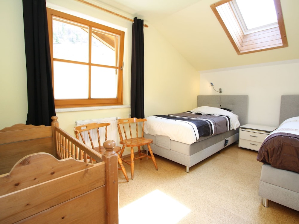 Bright Holiday Home in Huttschlag near Mountains Ski Slopes view 4