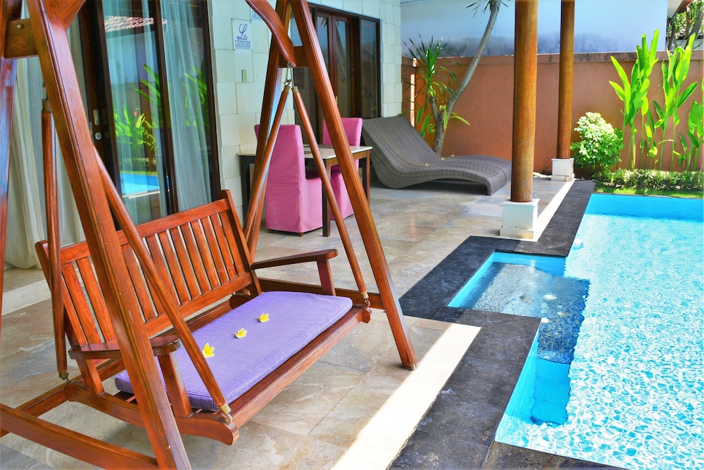 Private Pool Villas Kuta