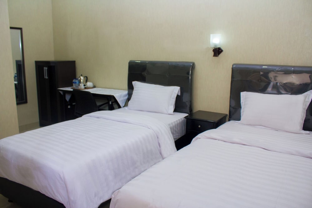 Cozzy Kostel Salak Hospitality