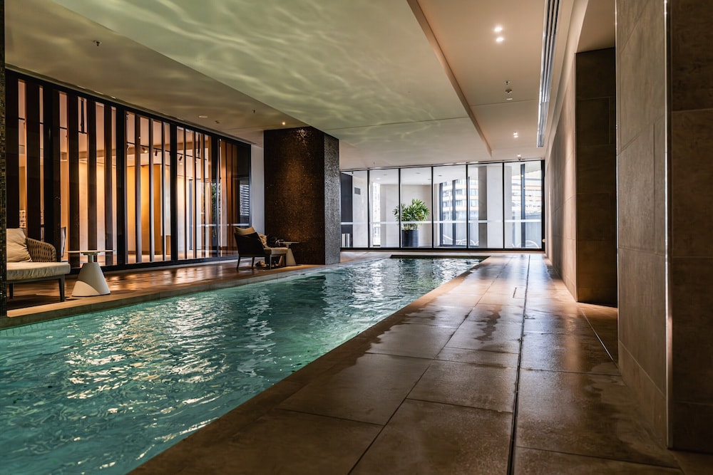 2-bed With Harbour Views & Outstanding Amenities