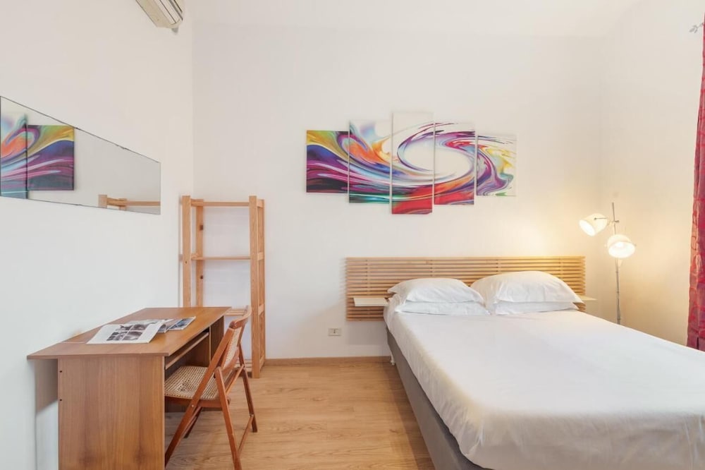 San Lorenzo Apartments
