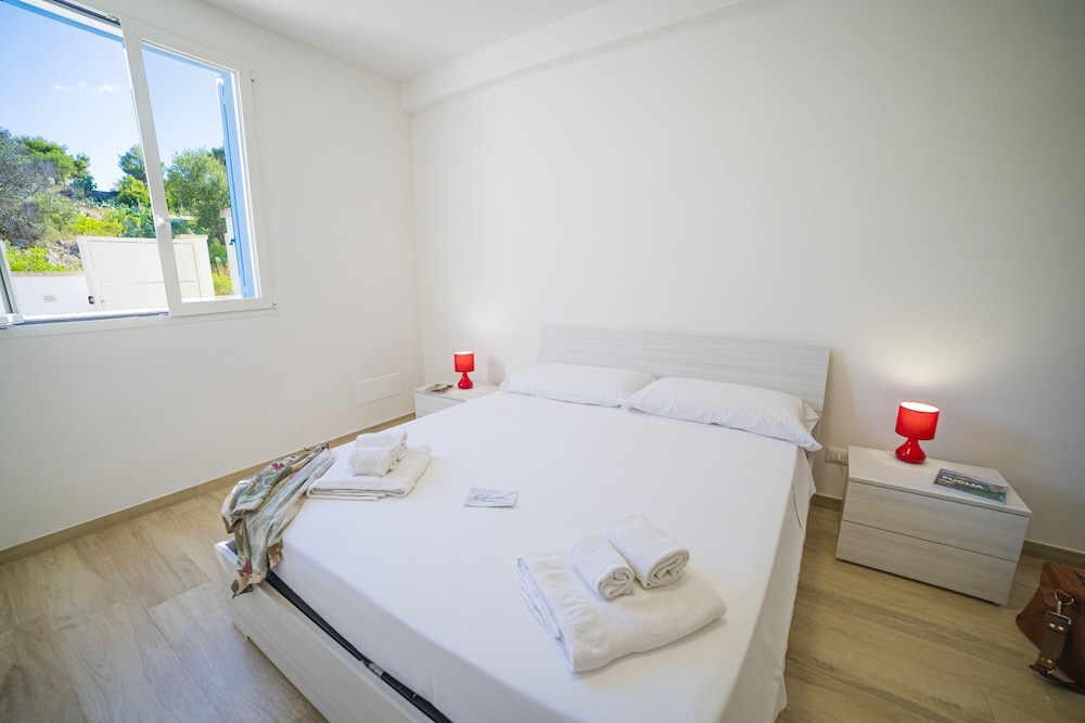 La Primula Apartment 3 Sea View view 3