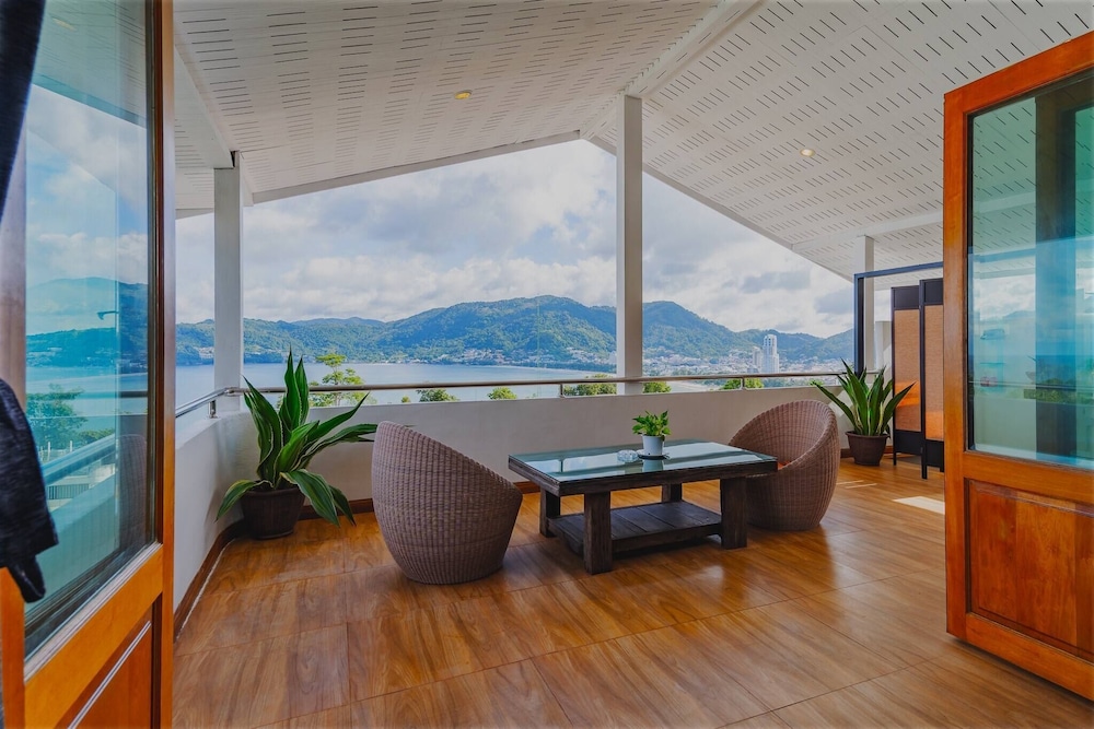 Luxurious 5-bedroom Pool Villa in Heart of Patong, Phuket