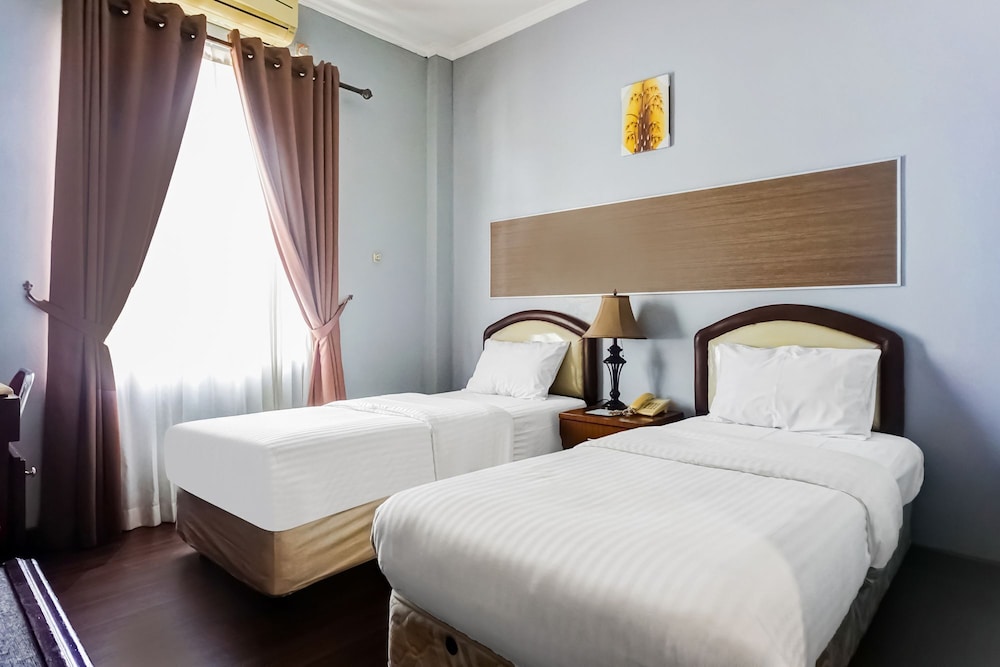 Townhouse Oak Syariah Hotel Binjai