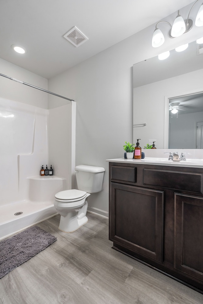 King 3BR Townhouse Mins to Cary NC State