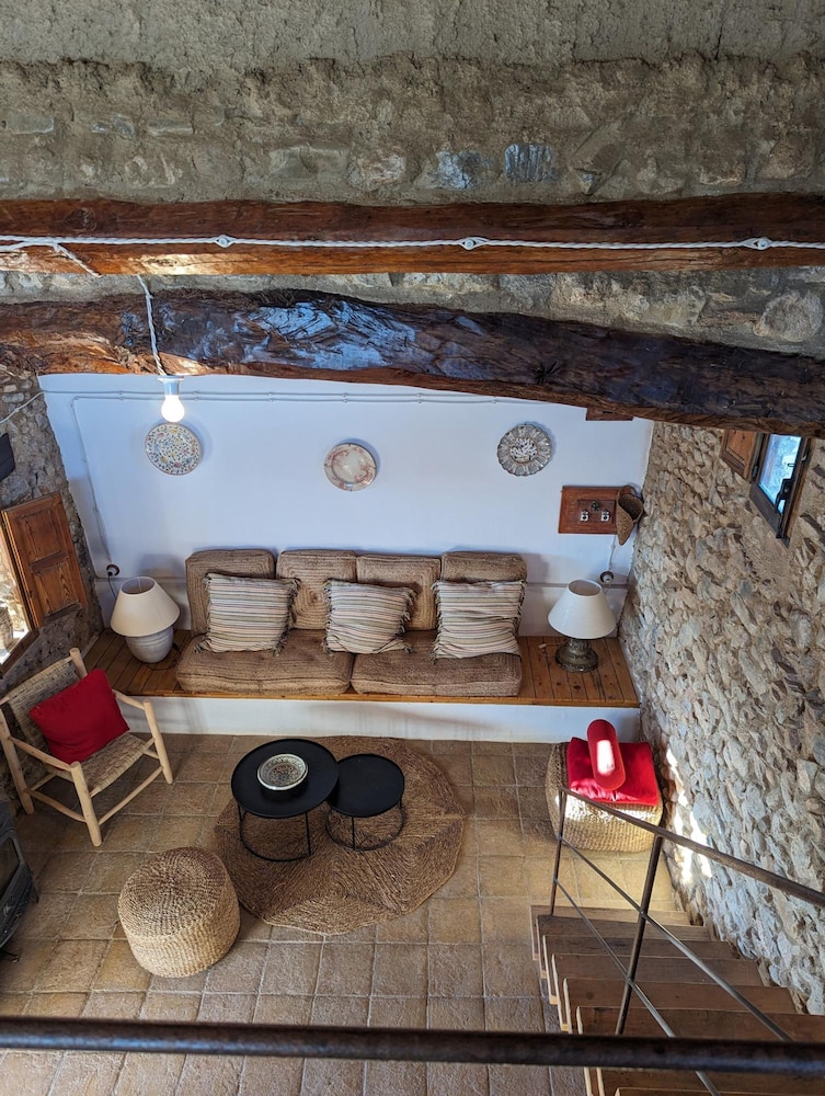 Casa Hostalets - In the Middle of the Olive Trees