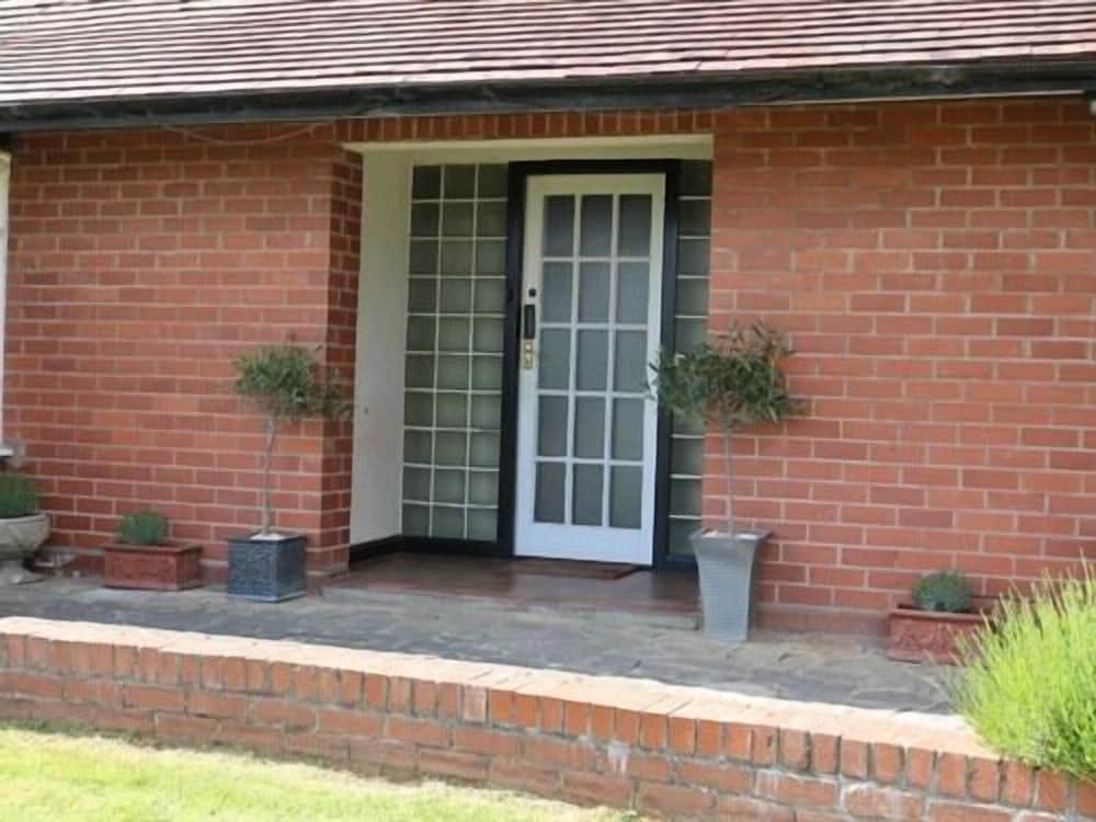Mortimer Trail B & B