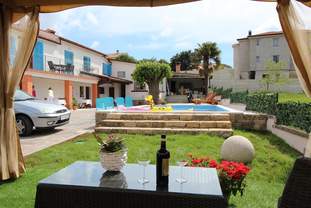 Apartments Midea 2