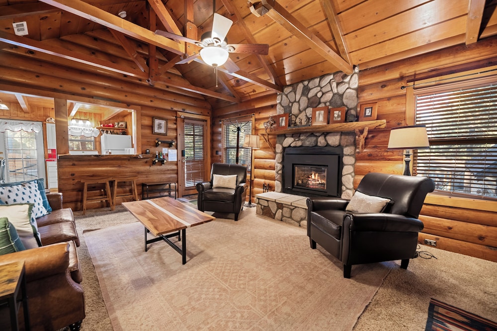 Fox Cabin